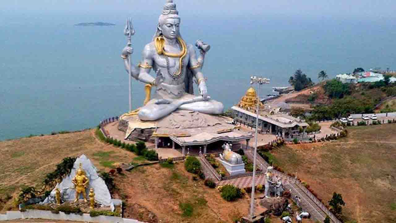 ದೇವರ ದರ್ಶನ ಮಾಡುವ ಮುಂಚೆ ಈ ಕ್ರಮವನ್ನು ನೆನಪಿನಲ್ಲಿಡಿ, ಆಗಲೇ ದರ್ಶನದ ಫಲ ಪ್ರಾಪ್ತಿಯಾಗುವುದು ದೇವರ ದರ್ಶನ ಮಾಡುವ ಮುಂಚೆ ಈ ಕ್ರಮವನ್ನು ನೆನಪಿನಲ್ಲಿಡಿ, ಆಗಲೇ ದರ್ಶನದ ಫಲ ಪ್ರಾಪ್ತಿಯಾಗುವುದು
