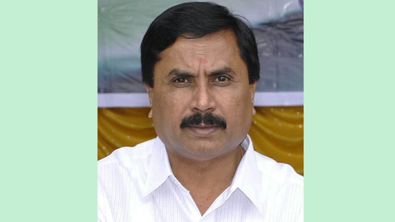 ಕಾಂಗ್ರೆಸ್ ಪಾದಯಾತ್ರೆಯಲ್ಲಿ ಭಾಗಿಯಾಗಿದ್ದ ಗೌರಿಬಿದನೂರು ಶಾಸಕ ಎನ್ ಎಚ್ ಶಿವಶಂಕರರೆಡ್ಡಿಗೆ ಕೊರೊನಾ ಪಾಸಿಟಿವ್ ಕಾಂಗ್ರೆಸ್ ಪಾದಯಾತ್ರೆಯಲ್ಲಿ ಭಾಗಿಯಾಗಿದ್ದ ಗೌರಿಬಿದನೂರು ಶಾಸಕ ಎನ್ ಎಚ್ ಶಿವಶಂಕರರೆಡ್ಡಿಗೆ ಕೊರೊನಾ ಪಾಸಿಟಿವ್