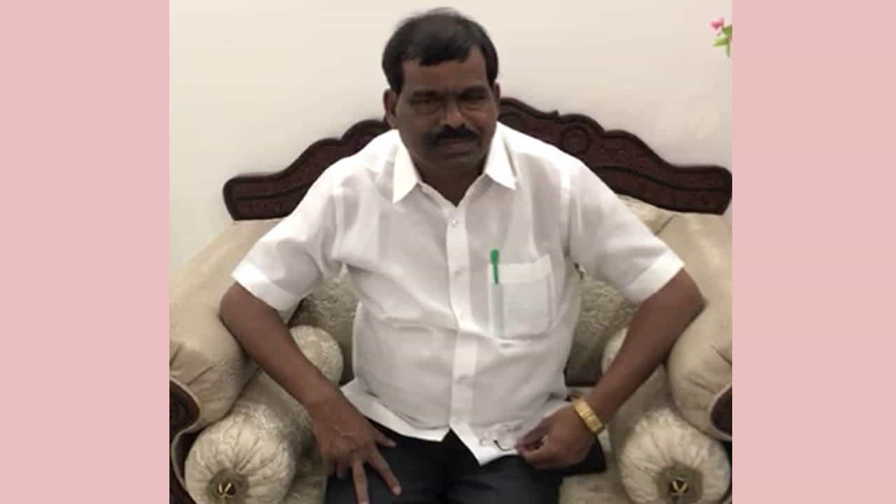 ನಮ್ಮ ಪಕ್ಷದವರೇ ನನ್ನ ವಿರುದ್ಧ ಪಿತೂರಿ ನಡೆಸುತ್ತಿದ್ದಾರೆ; ಸ್ವಪಕ್ಷದ ಮುಖಂಡರ ವಿರುದ್ಧ ಎಂಪಿ ಕುಮಾರಸ್ವಾಮಿ ಗರಂ ನಮ್ಮ ಪಕ್ಷದವರೇ ನನ್ನ ವಿರುದ್ಧ ಪಿತೂರಿ ನಡೆಸುತ್ತಿದ್ದಾರೆ; ಸ್ವಪಕ್ಷದ ಮುಖಂಡರ ವಿರುದ್ಧ ಎಂಪಿ ಕುಮಾರಸ್ವಾಮಿ ಗರಂ