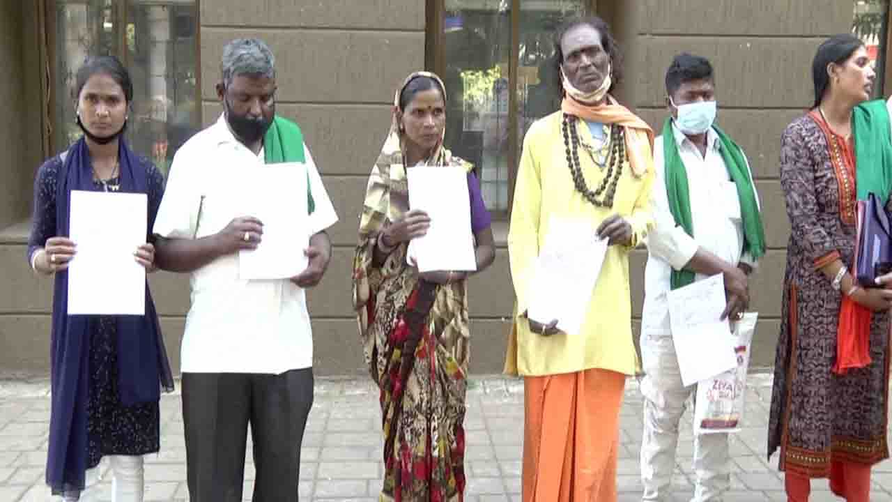 ಮಲಪ್ರಭಾ ಸಕ್ಕರೆ ಕಾರ್ಖಾನೆ ಮತ್ತೆ ಗೋಲ್ಮಾಲ್: ಅಮಾಯಕರ ಹೆಸರಲ್ಲಿ 16 ಕೋಟಿ ಸಾಲ! ನ್ಯಾಯಕ್ಕಾಗಿ ಅಮಾಯಕ ಕೂಗು ಮಲಪ್ರಭಾ ಸಕ್ಕರೆ ಕಾರ್ಖಾನೆ ಮತ್ತೆ ಗೋಲ್ಮಾಲ್: ಅಮಾಯಕರ ಹೆಸರಲ್ಲಿ 16 ಕೋಟಿ ಸಾಲ! ನ್ಯಾಯಕ್ಕಾಗಿ ಅಮಾಯಕ ಕೂಗು