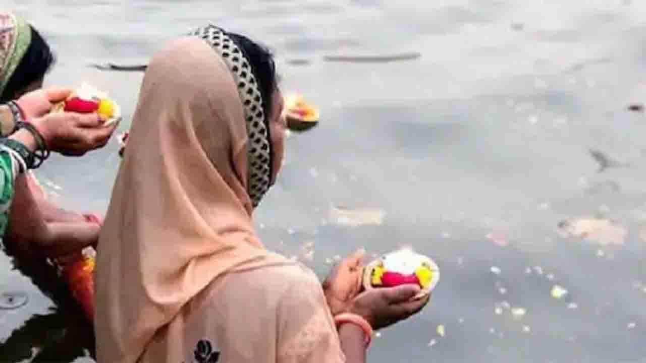 Phalguna Amavasya 2022: ಫಾಲ್ಗುಣ ಅಮಾವಾಸ್ಯೆಯಂದು ಈ ರೀತಿ ಮಾಡಿದರೆ ಸುಖ, ಶಾಂತಿ ಅದೃಷ್ಟ ನಿಮ್ಮದಾಗುತ್ತೆ Phalguna Amavasya 2022: ಫಾಲ್ಗುಣ ಅಮಾವಾಸ್ಯೆಯಂದು ಈ ರೀತಿ ಮಾಡಿದರೆ ಸುಖ, ಶಾಂತಿ ಅದೃಷ್ಟ ನಿಮ್ಮದಾಗುತ್ತೆ