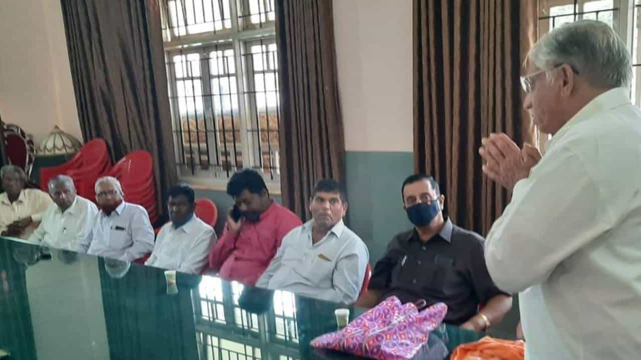 ಬೆಳಗಾವಿಯಲ್ಲಿ ಮತ್ತೆ ಎಂಇಎಸ್ ಪುಂಡರ ಉದ್ಧಟತನ; ತಾಕತ್ತಿದ್ರೆ ಎಂಇಎಸ್ ನಿಷೇಧಿಸಿ ಎಂದು ಕರ್ನಾಟಕ ಸರ್ಕಾರಕ್ಕೆ ಸವಾಲ್ ಬೆಳಗಾವಿಯಲ್ಲಿ ಮತ್ತೆ ಎಂಇಎಸ್ ಪುಂಡರ ಉದ್ಧಟತನ; ತಾಕತ್ತಿದ್ರೆ ಎಂಇಎಸ್ ನಿಷೇಧಿಸಿ ಎಂದು ಕರ್ನಾಟಕ ಸರ್ಕಾರಕ್ಕೆ ಸವಾಲ್