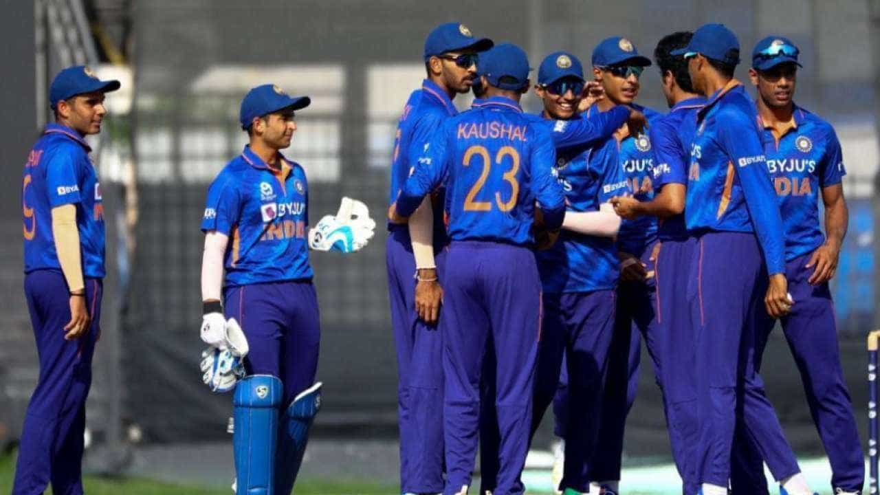 ICC U19 World Cup 2022: ಕಿರಿಯರ ವಿಶ್ವಕಪ್ನಲ್ಲಿ ಕ್ವಾರ್ಟರ್ಫೈನಲ್ಗೆ ಎಂಟ್ರಿ ಕೊಟ್ಟ ಭಾರತ ICC U19 World Cup 2022: ಕಿರಿಯರ ವಿಶ್ವಕಪ್ನಲ್ಲಿ ಕ್ವಾರ್ಟರ್ಫೈನಲ್ಗೆ ಎಂಟ್ರಿ ಕೊಟ್ಟ ಭಾರತ