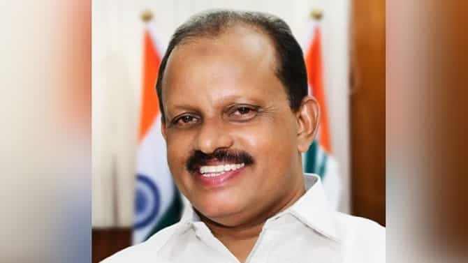 ರಾಷ್ಟ್ರ ಧ್ವಜವನ್ನು ಉಲ್ಟಾ ಹಾರಿಸಿ, ಸಲ್ಯೂಟ್ ಮಾಡಿದ ಸಚಿವ; ರಾಜೀನಾಮೆಗೆ ಪಟ್ಟು ಹಿಡಿದ ಬಿಜೆಪಿ