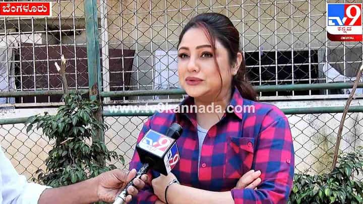 ‘ಉಗ್ರಾವತಾರ’ದಲ್ಲಿ ಸಿದ್ದಿ ಹಾಡುಗಾರರಿಂದ ವಿಶೇಷ ಹಾಡು; ಪ್ರಿಯಾಂಕಾ ಉಪೇಂದ್ರ ಹೇಳಿದ್ದೇನು? ‘ಉಗ್ರಾವತಾರ’ದಲ್ಲಿ ಸಿದ್ದಿ ಹಾಡುಗಾರರಿಂದ ವಿಶೇಷ ಹಾಡು; ಪ್ರಿಯಾಂಕಾ ಉಪೇಂದ್ರ ಹೇಳಿದ್ದೇನು?