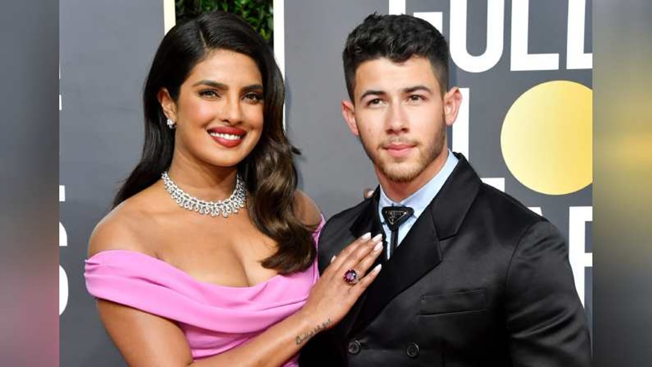 ಬಹುಭಾಷಾ ನಟಿ ಪ್ರಿಯಾಂಕಾ ಚೋಪ್ರಾ ಹಾಗೂ ನಿಕ್ ಜೋನಾಸ್ ಜನವರಿ 21ರ ಶುಕ್ರವಾರ ಬಾಡಿಗೆ ತಾಯ್ತನದ ಮೂಲಕ ಪೋಷಕರಾಗಿದ್ದನ್ನು ಘೋಷಿಸಿದ್ದಾರೆ.