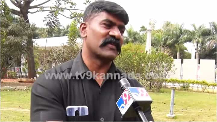 ‘ಅಶ್ವಿನಿ ಅಕ್ಕ ಇನ್ನೂ ಮೌನವಾಗಿಯೇ ಇದ್ದಾರೆ’; ಪುನೀತ್ ಗನ್ಮ್ಯಾನ್ ತೆರೆದಿಟ್ಟ ವಿವರಗಳು ‘ಅಶ್ವಿನಿ ಅಕ್ಕ ಇನ್ನೂ ಮೌನವಾಗಿಯೇ ಇದ್ದಾರೆ’; ಪುನೀತ್ ಗನ್ಮ್ಯಾನ್ ತೆರೆದಿಟ್ಟ ವಿವರಗಳು