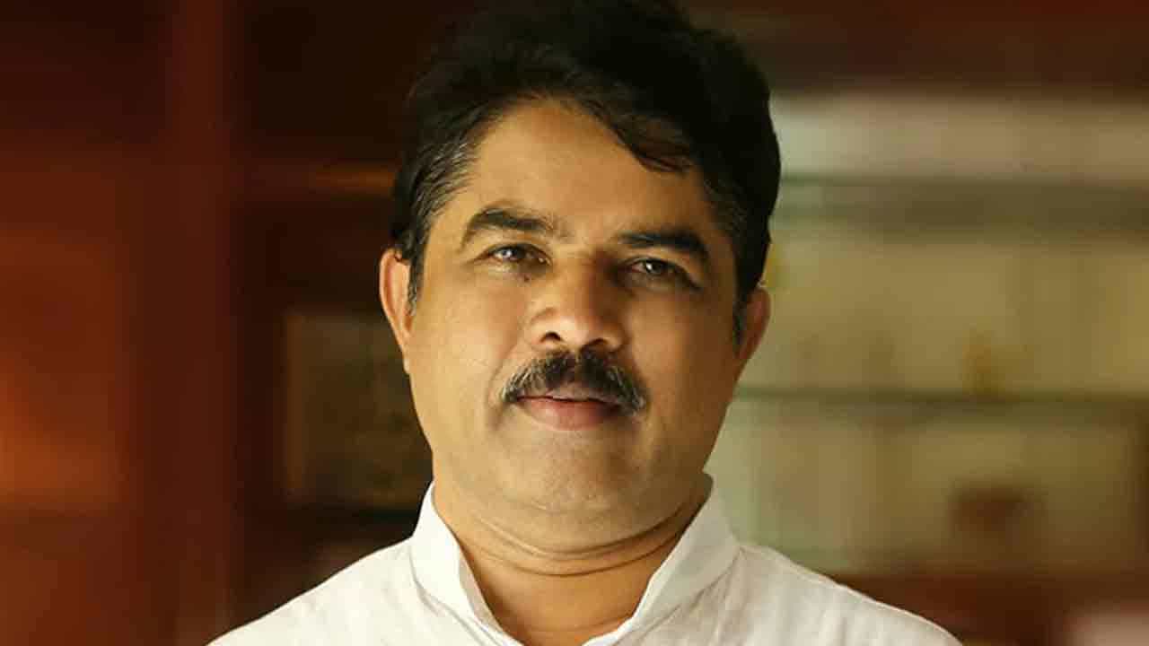 ಗೋಮಾಳ ಜಮೀನು ಮಂಜೂರಾತಿ ನೀತಿ ರಚನೆಗೆ ಸಚಿವ ಸಂಪುಟ ಉಪಸಮಿತಿ; ಆರ್ ಅಶೋಕ್ ಅಧ್ಯಕ್ಷತೆ