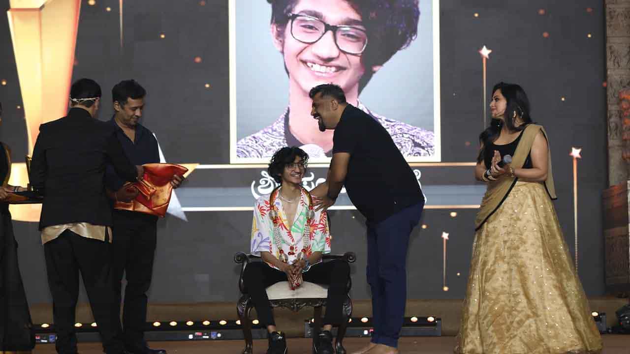 ರಿಯಾಲಿಟಿ ಶೋ ಮೂಲಕ ಸಾಕಷ್ಟು ಹೆಸರು ಮಾಡಿದವರು ಸಂಜಿತ್ ಹೆಗಡೆ.
