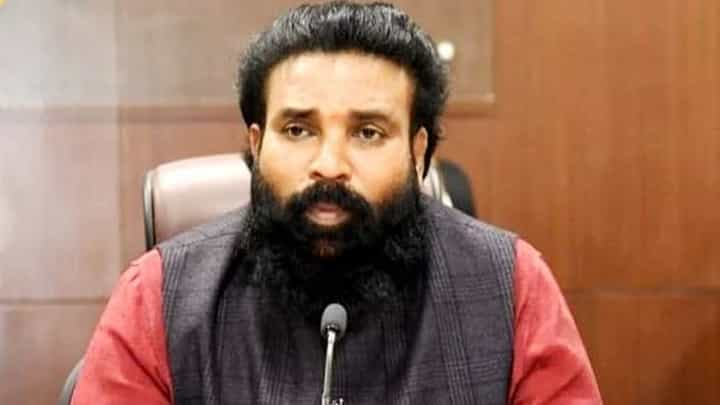 ಸಿಎಂ ಇಬ್ರಾಹಿಂಗೆ ರಾಜಕೀಯದಲ್ಲಿ ದೊಡ್ಡ ವ್ಯಾಲ್ಯೂ ಇದೆ, ಬಿಜೆಪಿಗೆ ಕರೆತರಲು ನಾಯಕರೊಂದಿಗೆ ಮಾತನಾಡುವೆ: ಸಚಿವ ಶ್ರೀರಾಮುಲು ಸಿಎಂ ಇಬ್ರಾಹಿಂಗೆ ರಾಜಕೀಯದಲ್ಲಿ ದೊಡ್ಡ ವ್ಯಾಲ್ಯೂ ಇದೆ, ಬಿಜೆಪಿಗೆ ಕರೆತರಲು ನಾಯಕರೊಂದಿಗೆ ಮಾತನಾಡುವೆ: ಸಚಿವ ಶ್ರೀರಾಮುಲು