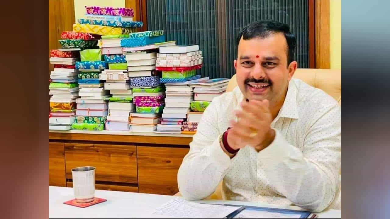 ಬೆಂಗಳೂರು: ರವೀಂದ್ರ ಕಲಾಕ್ಷೇತ್ರದ ಮಾದರಿ 4 ಕಲಾಕ್ಷೇತ್ರ ನಿರ್ಮಾಣಕ್ಕೆ ಯೋಜನೆ; ಸಚಿವ ಸುನಿಲ್ ಕುಮಾರ್ ಮಾಹಿತಿ ಬೆಂಗಳೂರು: ರವೀಂದ್ರ ಕಲಾಕ್ಷೇತ್ರದ ಮಾದರಿ 4 ಕಲಾಕ್ಷೇತ್ರ ನಿರ್ಮಾಣಕ್ಕೆ ಯೋಜನೆ; ಸಚಿವ ಸುನಿಲ್ ಕುಮಾರ್ ಮಾಹಿತಿ