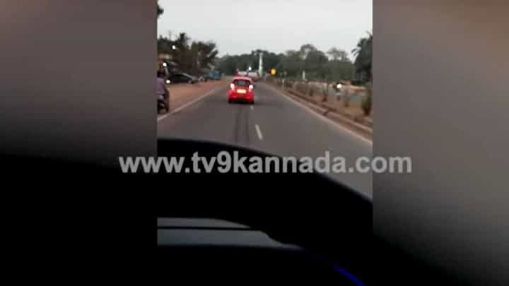ರೋಗಿಹೊತ್ತ ಅಂಬ್ಯುಲೆನ್ಸ್ವೊಂದಕ್ಕೆ 31 ಕಿಮೀ ಸೈಡ್ ಬಿಡದ ಕಾರಿನ ಚಾಲಕ ಉದ್ಧಟತನದ ಪ್ರತಾಪ ಮೆರೆದಿದ್ದು ಉಡುಪಿ-ಮೂಲ್ಕಿ ನಡುವೆ! ರೋಗಿಹೊತ್ತ ಅಂಬ್ಯುಲೆನ್ಸ್ವೊಂದಕ್ಕೆ 31 ಕಿಮೀ ಸೈಡ್ ಬಿಡದ ಕಾರಿನ ಚಾಲಕ ಉದ್ಧಟತನದ ಪ್ರತಾಪ ಮೆರೆದಿದ್ದು ಉಡುಪಿ-ಮೂಲ್ಕಿ ನಡುವೆ!