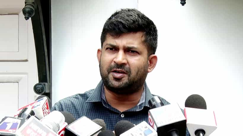 ರಾಜ್ಯದಲ್ಲಿ ಕ್ಯಾಂಟೀನ್ ಮಾಡುವಾಗ ಸಿದ್ದರಾಮಯ್ಯಗೆ ನೆನಪಾಗಿದ್ದು ಇಂದಿರಾ ಗಾಂಧಿ ಮಾತ್ರವಾ!? ಸಂಸದ ಪ್ರತಾಪ್ ಲೇವಡಿ
