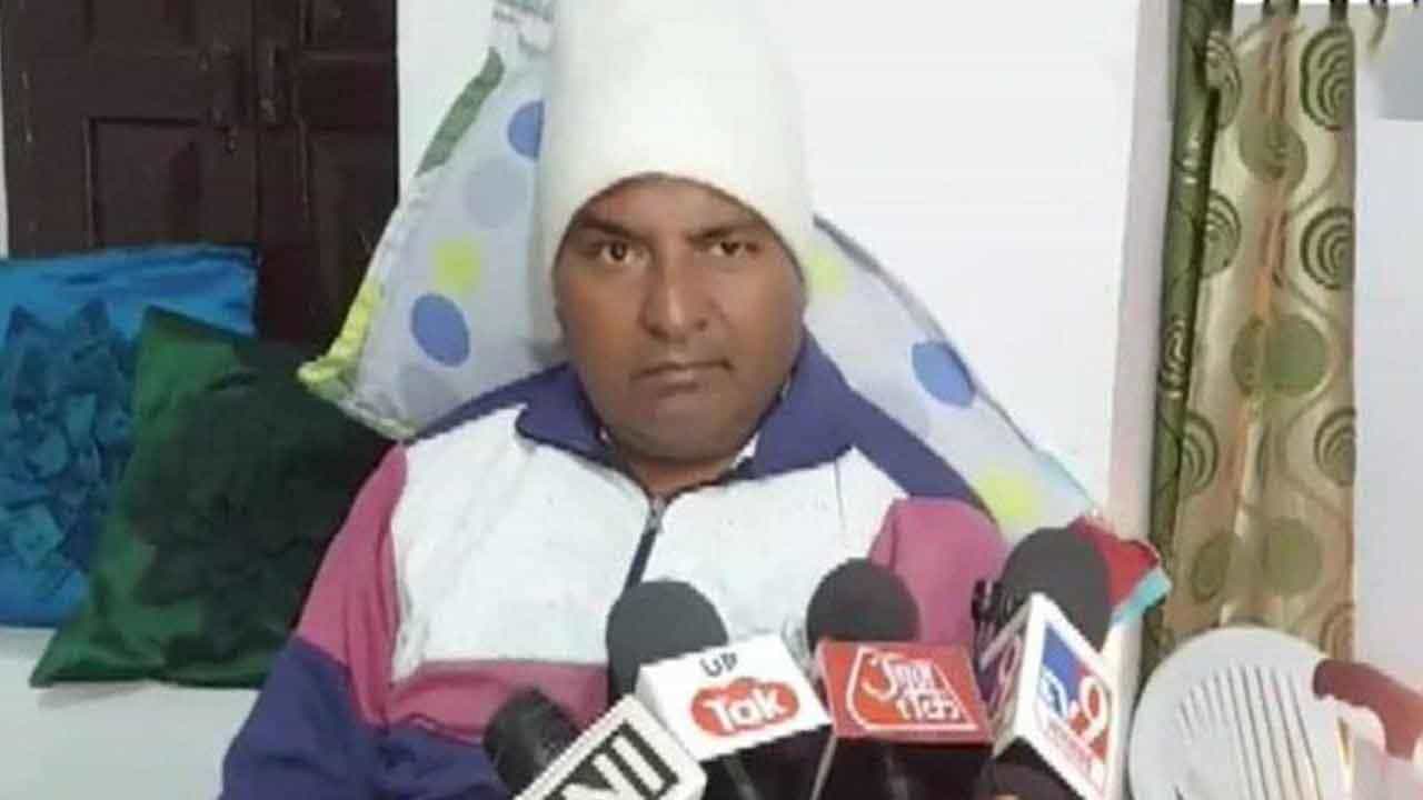 ಅಪ್ಪನನ್ನು ಅಪಹರಿಸಿದ್ದಾರೆ ಎಂದು ಶಾಸಕನ ಪುತ್ರಿ ಆರೋಪ, ಅಪಹರಣ ನಡೆದಿಲ್ಲ ಎಂದ ಪೊಲೀಸ್; ಉತ್ತರ ಪ್ರದೇಶದಲ್ಲಿ ಹೈಡ್ರಾಮಾ ಅಪ್ಪನನ್ನು ಅಪಹರಿಸಿದ್ದಾರೆ ಎಂದು ಶಾಸಕನ ಪುತ್ರಿ ಆರೋಪ, ಅಪಹರಣ ನಡೆದಿಲ್ಲ ಎಂದ ಪೊಲೀಸ್; ಉತ್ತರ ಪ್ರದೇಶದಲ್ಲಿ ಹೈಡ್ರಾಮಾ