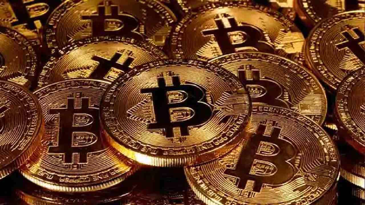 Bitcoin: ಬಿಟ್​ಕಾಯಿನ್​ ಬೆಲೆ ನವೆಂಬರ್​ ತಿಂಗಳ ಗರಿಷ್ಠ ಮಟ್ಟದಿಂದ ಶೇ 50ರಷ್ಟು ಕುಸಿತ