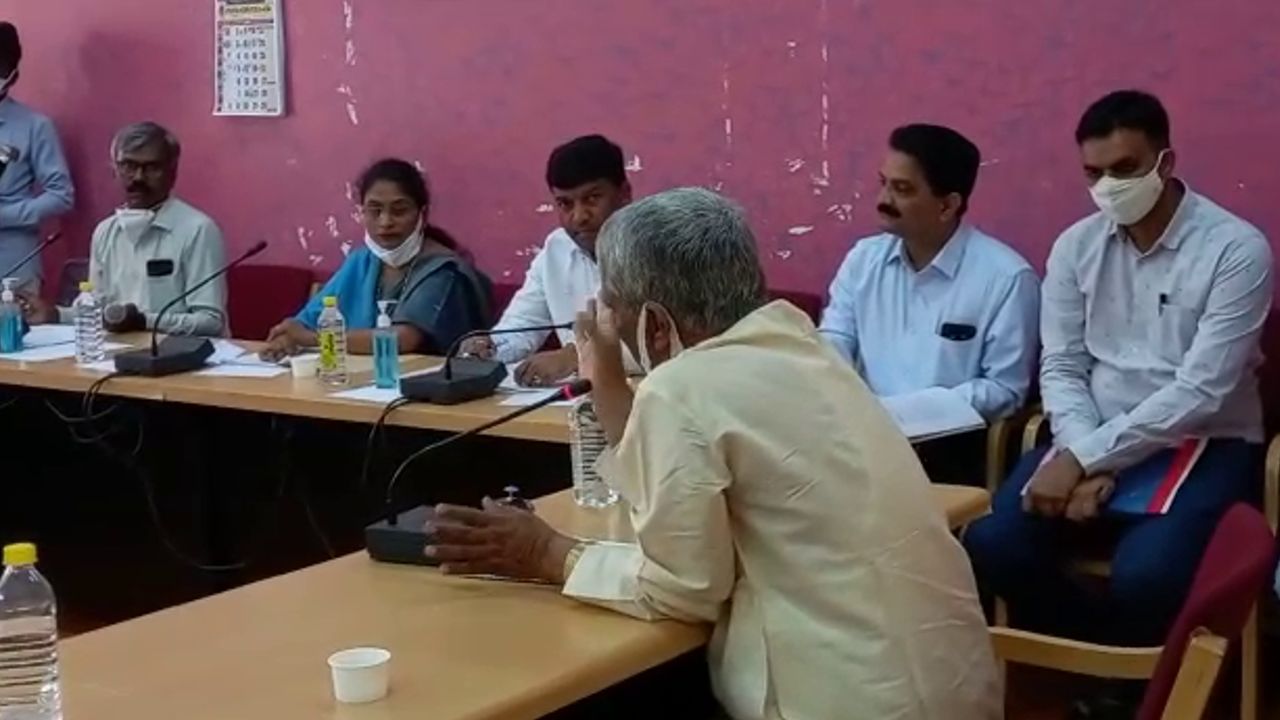 ಕಾಟನ್ ಮಾರುಕಟ್ಟೆಯನ್ನು ಲೀಜ್ದಾರರಿಗೆ ಮಾರಾಟ ಮಾಡಲು ನಗರಸಭೆ ತೀರ್ಮಾನ; ಸಬ್ ಲೀಜ್ದಾರರ ಕಡೆಗಣನೆ ಆಕ್ರೋಶ