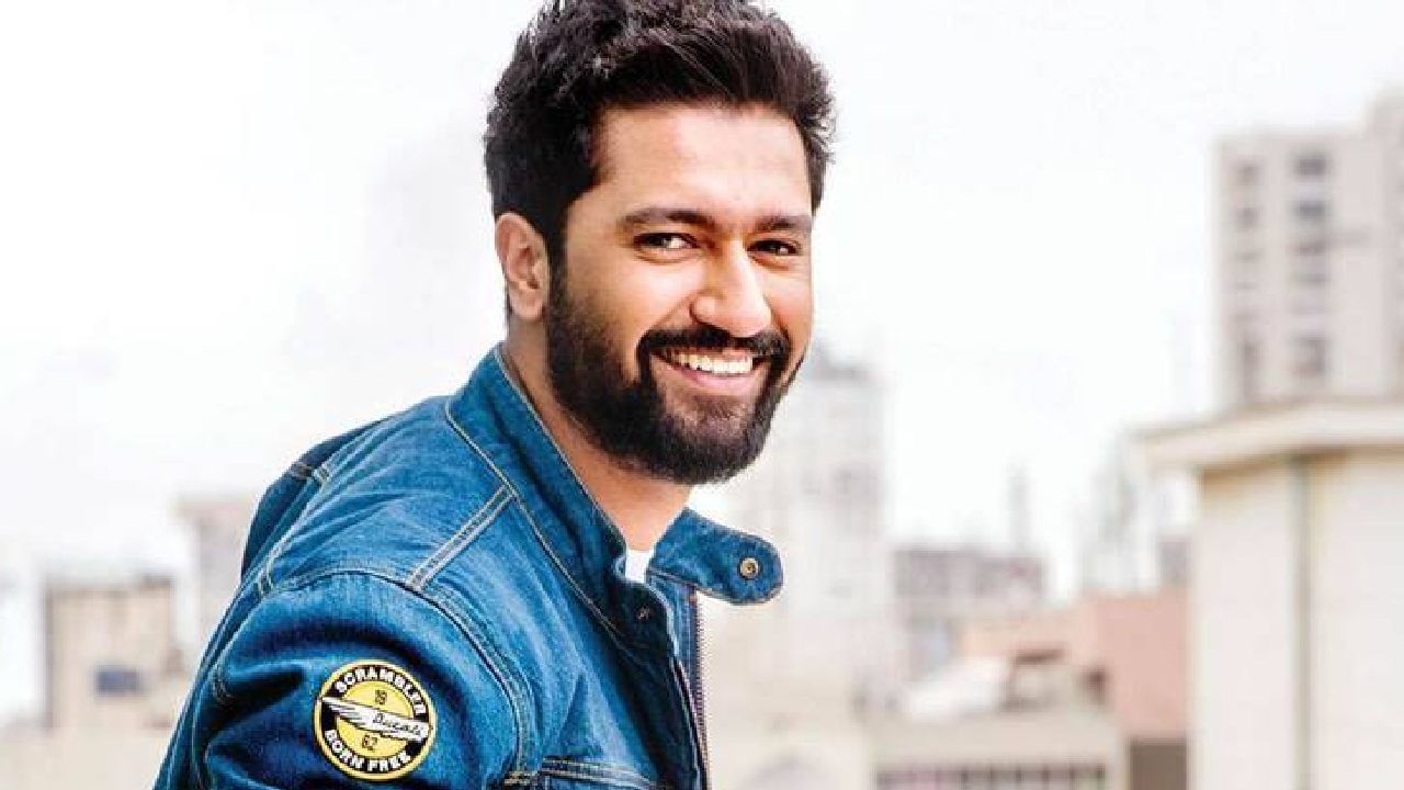 Vicky Kaushal: ಭಾರತ- ಬಾಂಗ್ಲಾದೇಶ ಪಂದ್ಯದ ​ ಸ್ಕೋರ್ ಬೋರ್ಡ್​​ನಲ್ಲಿ ವಿಕ್ಕಿ ಕೌಶಲ್ ಹೆಸರು!; ಏನಿದು ಸಮಾಚಾರ?