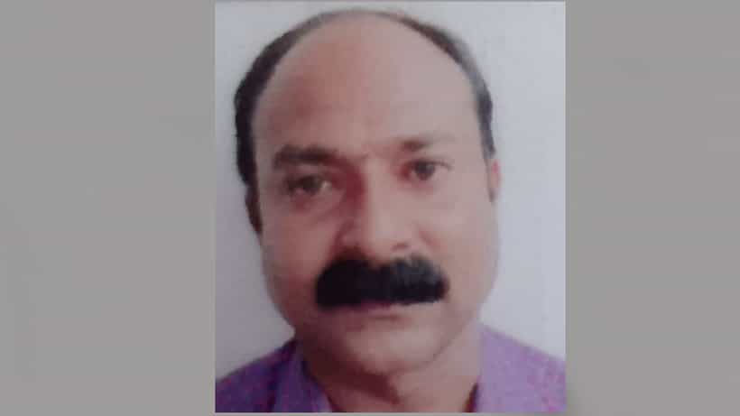 ಕೆಮಿಕಲ್ ಆಯಿಲ್ ತುಂಬಿದ್ದ ಲಾರಿ ಪಲ್ಟಿ; ಲಾರಿ ಅಡಿಗೆ ಸಿಲುಕಿ ಹಿರಿಯ ಪತ್ರಕರ್ತ ಗಂಗಾಧರ ಮೂರ್ತಿ ಸಾವು