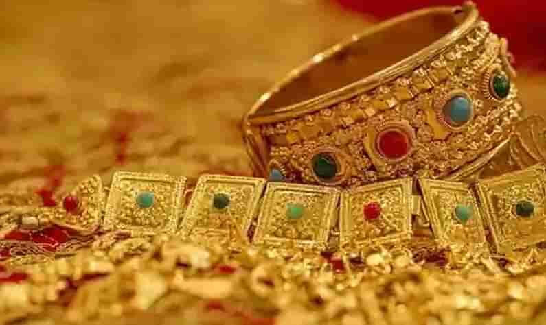 Gold and Silver Price: ಚಿನ್ನ ಇಳಿಕೆ, ಬೆಳ್ಳಿ ಬೆಲೆ ಏರಿಕೆ; ನಿಮ್ಮೂರಿನ ದರ ವಿವರ ಇಲ್ಲಿದೆ ಚೆಕ್​ ಮಾಡಿ