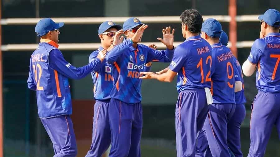 U19 World Cup: ಟೀಂ ಇಂಡಿಯಾ ಆಟಗಾರರು ಬಯೋ ಬಬಲ್ನಲ್ಲಿರುವಾಗಲೂ ಕೊರೊನಾ ತಗುಲಿದ್ದು ಹೇಗೆ? U19 World Cup: ಟೀಂ ಇಂಡಿಯಾ ಆಟಗಾರರು ಬಯೋ ಬಬಲ್ನಲ್ಲಿರುವಾಗಲೂ ಕೊರೊನಾ ತಗುಲಿದ್ದು ಹೇಗೆ?