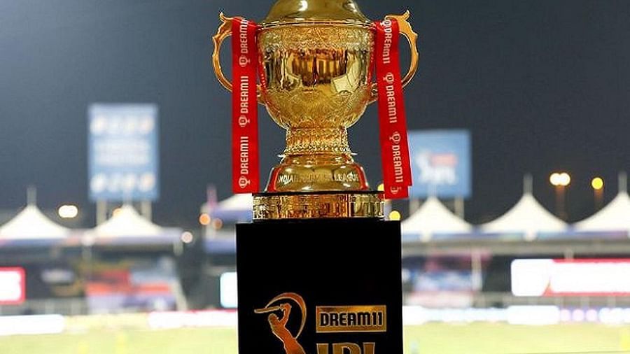 IPL 2022 ಹರಾಜು ಬೆಂಗಳೂರಿನಲ್ಲಿ ನಡೆಯಲಿದ್ದು, ಹರಾಜಿನ ದಿನಾಂಕವನ್ನು ಇನ್ನೂ ಅಂತಿಮಗೊಳಿಸಲಾಗಿಲ್ಲ. ಆದರೆ ಮಾಧ್ಯಮ ವರದಿಗಳ ಪ್ರಕಾರ, ಮೆಗಾ ಹರಾಜು ಫೆಬ್ರವರಿ 11 ಮತ್ತು 13 ರ ನಡುವೆ ನಡೆಯಲಿದೆ.