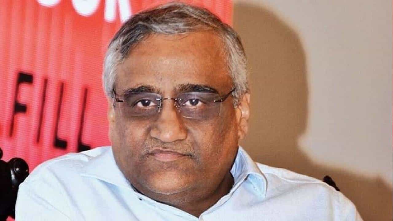 Amazon dispute: ಅಮೆಜಾನ್ ವ್ಯಾಜ್ಯದಿಂದಾಗಿ ರೂ. 3,494 ಕೋಟಿ ಸಾಲ ಪಾವತಿಸಲು ವಿಫಲವಾದ ಫ್ಯೂಚರ್ ರೀಟೇಲ್ Amazon dispute: ಅಮೆಜಾನ್ ವ್ಯಾಜ್ಯದಿಂದಾಗಿ ರೂ. 3,494 ಕೋಟಿ ಸಾಲ ಪಾವತಿಸಲು ವಿಫಲವಾದ ಫ್ಯೂಚರ್ ರೀಟೇಲ್