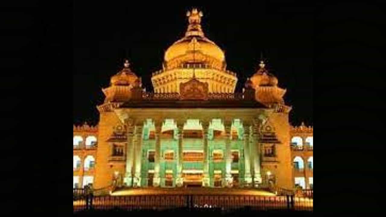 ಸಚಿವಾಲಯ ಸೇವೆಯ ಅಧಿಕಾರಿಗಳಿಗೆ ಜನವರಿ 30ರವೆರೆಗೆ ಶೇ. 50ರಷ್ಟು ಹಾಜರಾತಿ ಅವಕಾಶ ವಿಸ್ತರಣೆ ಸಚಿವಾಲಯ ಸೇವೆಯ ಅಧಿಕಾರಿಗಳಿಗೆ ಜನವರಿ 30ರವೆರೆಗೆ ಶೇ. 50ರಷ್ಟು ಹಾಜರಾತಿ ಅವಕಾಶ ವಿಸ್ತರಣೆ