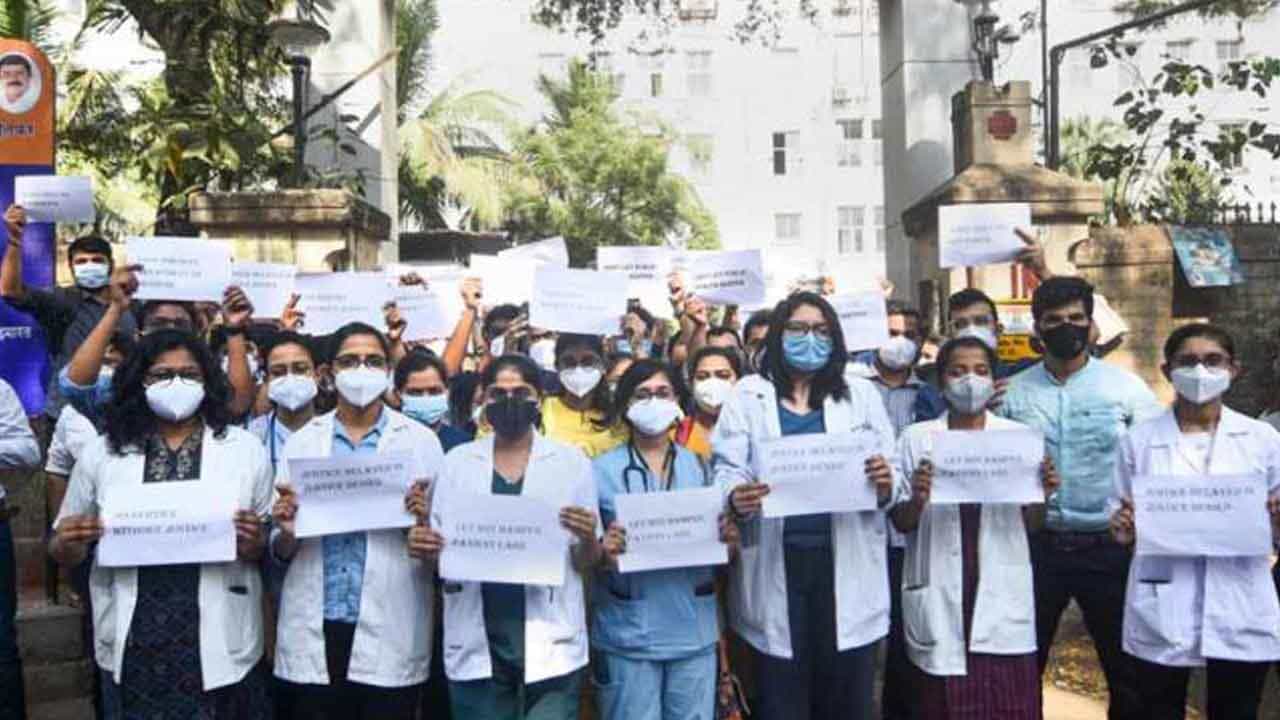 NEET PG admissions ನೀಟ್ ಪಿಜಿ ಪ್ರವೇಶ: ಆರ್ಥಿಕವಾಗಿ ದುರ್ಬಲ ವರ್ಗ ಕೋಟಾ ಅರ್ಜಿ ವಿಚಾರಣೆ ನಾಳೆ NEET PG admissions ನೀಟ್ ಪಿಜಿ ಪ್ರವೇಶ: ಆರ್ಥಿಕವಾಗಿ ದುರ್ಬಲ ವರ್ಗ ಕೋಟಾ ಅರ್ಜಿ ವಿಚಾರಣೆ ನಾಳೆ