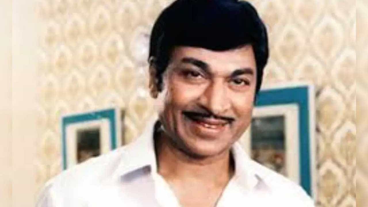 ‘ರಾಜ್ಕುಮಾರ್ ಸಂಭಾವನೆ 5 ಸಾವಿರದಿಂದ 10 ಸಾವಿರ ಆಗಲು ಹತ್ತು ಸಿನಿಮಾ ಮಾಡಿದ್ರು’ ‘ರಾಜ್ಕುಮಾರ್ ಸಂಭಾವನೆ 5 ಸಾವಿರದಿಂದ 10 ಸಾವಿರ ಆಗಲು ಹತ್ತು ಸಿನಿಮಾ ಮಾಡಿದ್ರು’