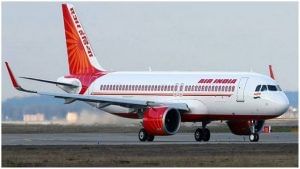 Air India: ತಾಂತ್ರಿಕ ದೋಷದ ನಡುವೆಯೂ ಬೆಂಗಳೂರಿನಲ್ಲಿ ವಿಮಾನ ಲ್ಯಾಂಡಿಂಗ್; ಪೈಲಟ್​ನ ಸಮಯಪ್ರಜ್ಞೆಯಿಂದ 164 ಪ್ರಯಾಣಿಕರು ಪಾರು