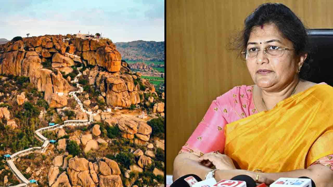 ಅಂಜನಾದ್ರಿಯೇ ಹನುಮನ ಜನ್ಮಸ್ಥಳ, ವಿವಾದದ ಬಗ್ಗೆ ರಾಜ್ಯ ಸರ್ಕಾರದಿಂದ ಆದೇಶ ಸಾಧ್ಯತೆ: ಸಚಿವೆ ಶಶಿಕಲಾ ಜೊಲ್ಲೆ ಅಂಜನಾದ್ರಿಯೇ ಹನುಮನ ಜನ್ಮಸ್ಥಳ, ವಿವಾದದ ಬಗ್ಗೆ ರಾಜ್ಯ ಸರ್ಕಾರದಿಂದ ಆದೇಶ ಸಾಧ್ಯತೆ: ಸಚಿವೆ ಶಶಿಕಲಾ ಜೊಲ್ಲೆ