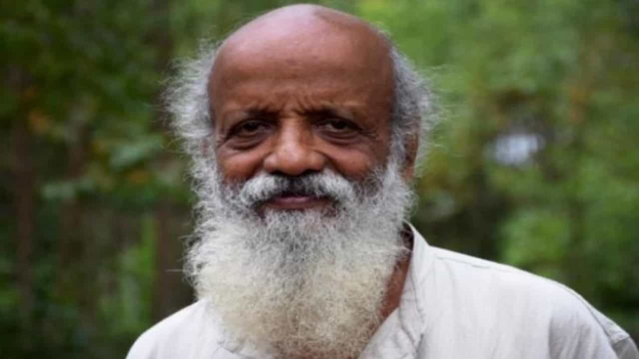 ‘ಹಿಜಾಬಿನ ಮರೆಯಲ್ಲಿ ಕಣ್ಣೀರು ಕರೆಯದಿರು ಮಗಳೇ’; ರಂಗಕರ್ಮಿ ಪ್ರಸನ್ನ ಭಾವನಾತ್ಮಕ ಪತ್ರ ‘ಹಿಜಾಬಿನ ಮರೆಯಲ್ಲಿ ಕಣ್ಣೀರು ಕರೆಯದಿರು ಮಗಳೇ’; ರಂಗಕರ್ಮಿ ಪ್ರಸನ್ನ ಭಾವನಾತ್ಮಕ ಪತ್ರ