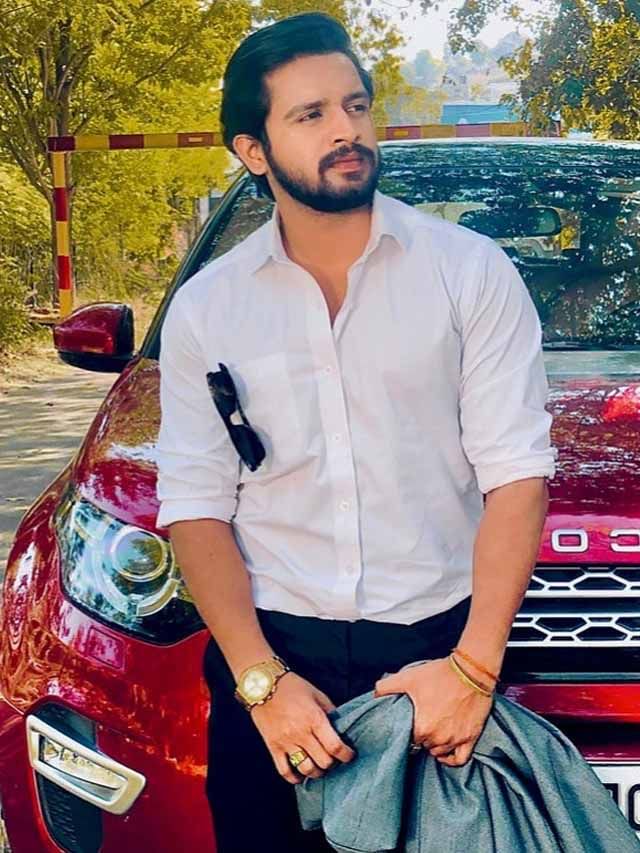 Bhuvi4