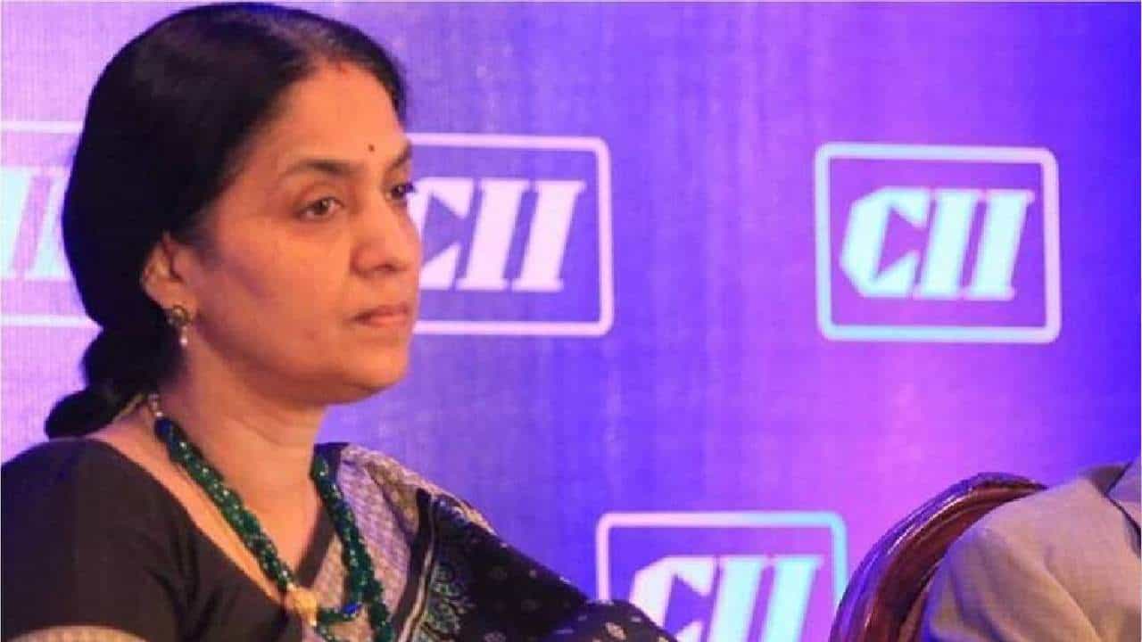 Chitra Ramakrishna: ಅಪರಿಚಿತ ಯೋಗಿ ಇಶಾರೆಯಂತೆ 3 ವರ್ಷ ಎನ್ಎಸ್ಇ ಮುನ್ನಡೆಸಿದ ಮಾಜಿ ಸಿಇಒ ಚಿತ್ರಾ ವಿಚಿತ್ರ ಸ್ಟೋರಿ Chitra Ramakrishna: ಅಪರಿಚಿತ ಯೋಗಿ ಇಶಾರೆಯಂತೆ 3 ವರ್ಷ ಎನ್ಎಸ್ಇ ಮುನ್ನಡೆಸಿದ ಮಾಜಿ ಸಿಇಒ ಚಿತ್ರಾ ವಿಚಿತ್ರ ಸ್ಟೋರಿ