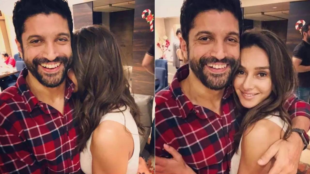 Farhan Akhtar: ಬಾಲಿವುಡ್ನಲ್ಲೀಗ ಮದುವೆಗಳದ್ದೇ ಸುದ್ದಿ; ಶೀಘ್ರ ವಿವಾಹವಾಗಲಿದ್ದಾರೆ ಮತ್ತೋರ್ವ ತಾರಾ ಜೋಡಿ Farhan Akhtar: ಬಾಲಿವುಡ್ನಲ್ಲೀಗ ಮದುವೆಗಳದ್ದೇ ಸುದ್ದಿ; ಶೀಘ್ರ ವಿವಾಹವಾಗಲಿದ್ದಾರೆ ಮತ್ತೋರ್ವ ತಾರಾ ಜೋಡಿ