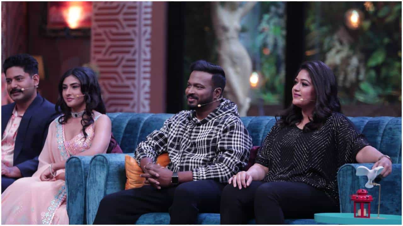 ಸೆಲೆಬ್ರಿಟಿಗಳು ತಮ್ಮ ರಿಯಲ್ ಲೈಫ್ ಸ್ನೇಹಿತರ ಬಗ್ಗೆ ಮಾತನಾಡುವ ಕಾರ್ಯಕ್ರಮವೇ ‘ಗೋಲ್ಡನ್ ಗ್ಯಾಂಗ್’. ನಟ ಗಣೇಶ್ ಈ ಶೋ ನಿರೂಪಣೆ ಮಾಡುತ್ತಿದ್ದಾರೆ. ಅದರಲ್ಲಿ ಮೇಘನಾ ಮತ್ತು ಅವರ ಸ್ನೇಹಿತರು ಭಾಗವಹಿಸಿದ್ದಾರೆ.