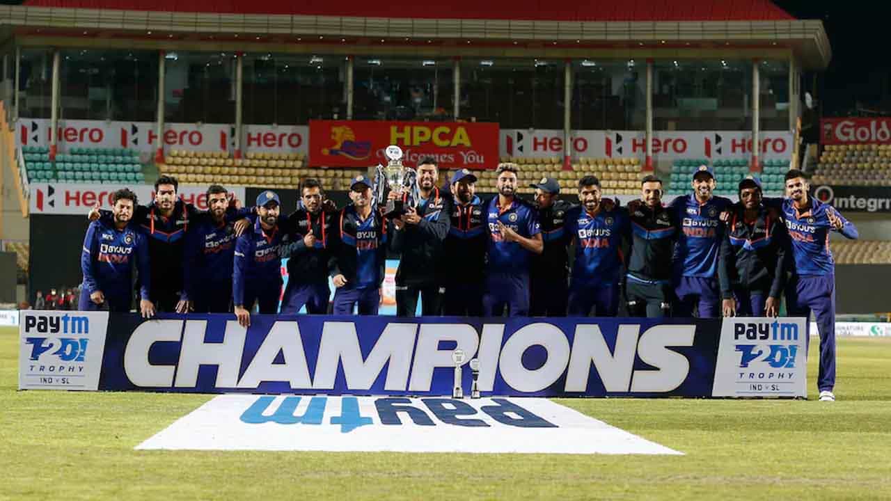 IND vs SL 3rd T20: ಸತತ 12ನೇ ಟಿ20 ಪಂದ್ಯ ಗೆದ್ದು ಬೀಗಿದ ಭಾರತ: ನಾಯಕ ರೋಹಿತ್​ರಿಂದ ದಾಖಲೆ ಮೇಲೆ ದಾಖಲೆ