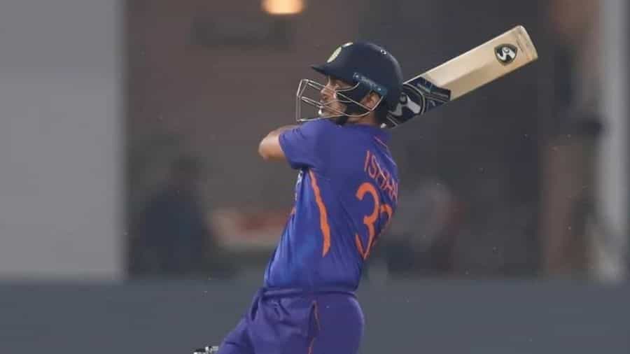 IND vs SL: 3ನೇ ಟಿ20 ಪಂದ್ಯದಿಂದ ಟೀಂ ಇಂಡಿಯಾದ ಆರಂಭಿಕ ಆಟಗಾರ ಔಟ್! ಬಿಸಿಸಿಐ ಅಧಿಕೃತ ಮಾಹಿತಿ IND vs SL: 3ನೇ ಟಿ20 ಪಂದ್ಯದಿಂದ ಟೀಂ ಇಂಡಿಯಾದ ಆರಂಭಿಕ ಆಟಗಾರ ಔಟ್! ಬಿಸಿಸಿಐ ಅಧಿಕೃತ ಮಾಹಿತಿ