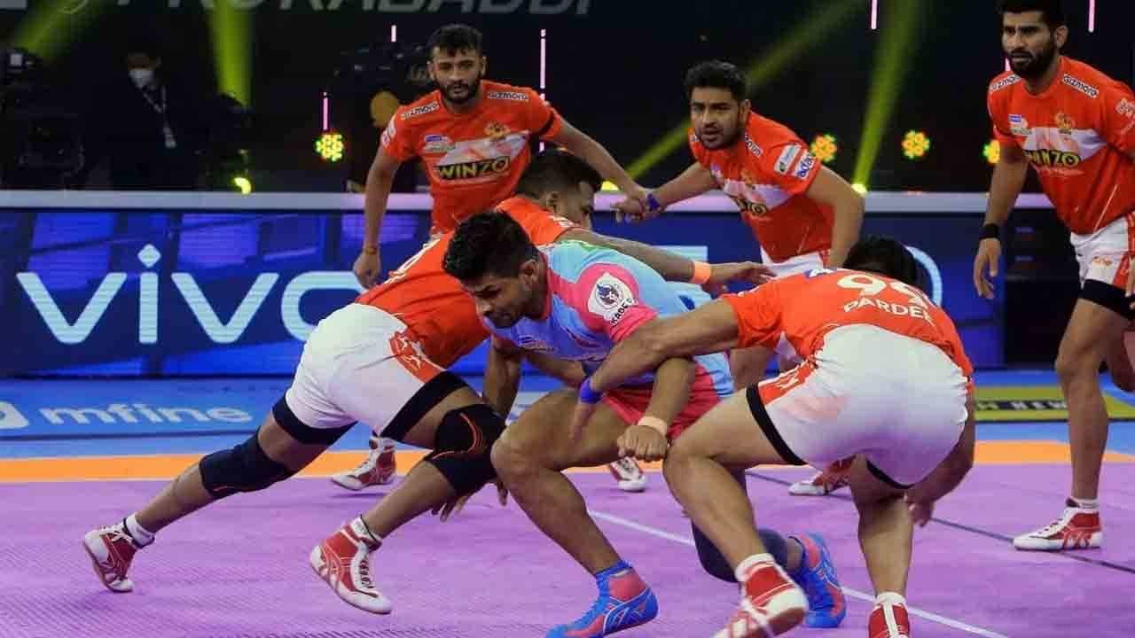 PKL 8: ಪ್ರೊ ಕಬಡ್ಡಿ ಲೀಗ್ 8ನೇ ಆವೃತ್ತಿಯ 100ನೇ ಪಂದ್ಯದಲ್ಲಿ ಗೆದ್ದು ಬೀಗಿದ ಜೈಪುರ್ ಪಿಂಕ್ ಪ್ಯಾಂಥರ್ಸ್ PKL 8: ಪ್ರೊ ಕಬಡ್ಡಿ ಲೀಗ್ 8ನೇ ಆವೃತ್ತಿಯ 100ನೇ ಪಂದ್ಯದಲ್ಲಿ ಗೆದ್ದು ಬೀಗಿದ ಜೈಪುರ್ ಪಿಂಕ್ ಪ್ಯಾಂಥರ್ಸ್