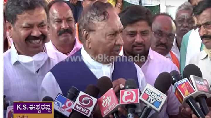 ಅನುಭವಿ ರೇಣುಕಾಚಾರ್ಯ ಮತ್ತೊಮ್ಮೆ ಸಚಿವನಾಗಲು ಅರ್ಹ! ಹೊನ್ನಾಳಿ ಶಾಸಕನ ಪರ ಬ್ಯಾಟ್ ಮಾಡಿದರು ಈಶ್ವರಪ್ಪ ಅನುಭವಿ ರೇಣುಕಾಚಾರ್ಯ ಮತ್ತೊಮ್ಮೆ ಸಚಿವನಾಗಲು ಅರ್ಹ! ಹೊನ್ನಾಳಿ ಶಾಸಕನ ಪರ ಬ್ಯಾಟ್ ಮಾಡಿದರು ಈಶ್ವರಪ್ಪ