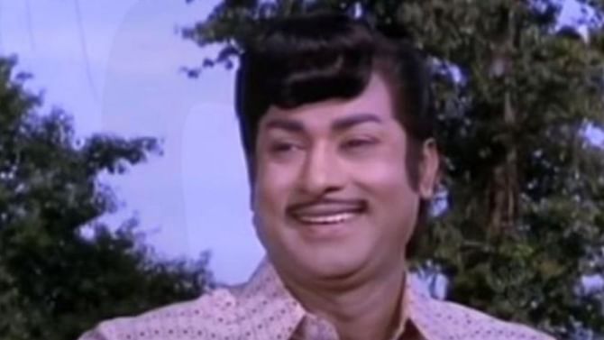 Actor Rajesh: 150ಕ್ಕೂ ಅಧಿಕ ಚಿತ್ರಗಳಲ್ಲಿ ನಟಿಸಿದ್ದ ರಾಜೇಶ್; ಅಪರೂಪದ ಫೋಟೋಗಳು ಇಲ್ಲಿವೆ Actor Rajesh: 150ಕ್ಕೂ ಅಧಿಕ ಚಿತ್ರಗಳಲ್ಲಿ ನಟಿಸಿದ್ದ ರಾಜೇಶ್; ಅಪರೂಪದ ಫೋಟೋಗಳು ಇಲ್ಲಿವೆ