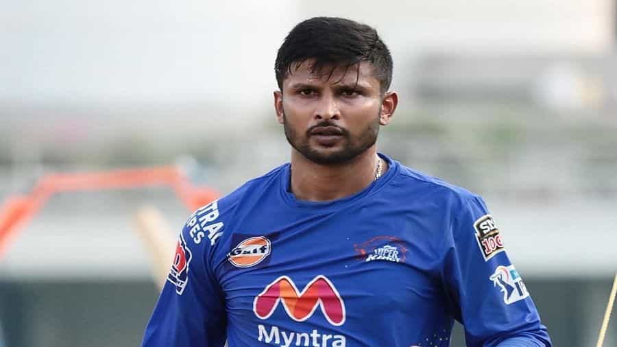 IPL 2022 ರ ಮೆಗಾ ಹರಾಜು ಬಹಳ ಹತ್ತಿರದಲ್ಲಿದೆ. ಎಲ್ಲಾ 10 ಫ್ರಾಂಚೈಸಿಗಳು ಬಲವಾದ ಟೀಂ ನಿರ್ಮಿಸಲು ಉತ್ತಮ ಆಟಗಾರರ ಮೇಲೆ ಹಣವನ್ನು ಖರ್ಚು ಮಾಡಲು ಸಿದ್ಧವಾಗಿವೆ. ಪ್ರತಿ ವರ್ಷದಂತೆ, ಈ ಬಾರಿಯೂ ಅನೇಕ ದೊಡ್ಡ ಆಟಗಾರರಿಗೆ ದೊಡ್ಡ ಹಣವನ್ನು ಖರ್ಚು ಮಾಡಲಾಗುವುದು. ಅದೇ ಸಮಯದಲ್ಲಿ, ಹರಾಜಿನಲ್ಲಿ ದೊಡ್ಡ ಮೊತ್ತವನ್ನು ಪಡೆಯುವ ಮೂಲಕ ಇಡೀ ಜಗತ್ತನ್ನು ಬೆಚ್ಚಿಬೀಳಿಸುವ ಕೆಲವು ಆಟಗಾರರು ಇರುತ್ತಾರೆ. ಕಳೆದ ವರ್ಷ ಚೆನ್ನೈ ಸೂಪರ್ ಕಿಂಗ್ಸ್ ತಂಡ ಕೃಷ್ಣಪ್ಪ ಗೌತಮ್ಗೆ 9.25 ಕೋಟಿ ಖರ್ಚು ಮಾಡಿ ಎಲ್ಲರನ್ನೂ ಅಚ್ಚರಿಗೊಳಿಸಿತ್ತು.