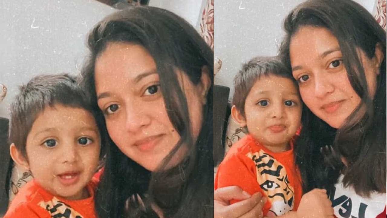 ರಾಯನ್ ಸರ್ಜಾಗೆ ಮಾತು ಕಲಿಸಿದ ಮೇಘನಾ ರಾಜ್; ಇಲ್ಲಿದೆ ವಿಡಿಯೋ ರಾಯನ್ ಸರ್ಜಾಗೆ ಮಾತು ಕಲಿಸಿದ ಮೇಘನಾ ರಾಜ್; ಇಲ್ಲಿದೆ ವಿಡಿಯೋ
