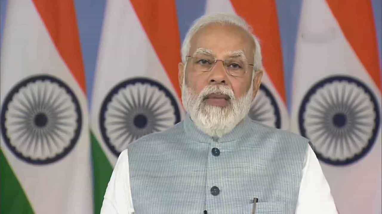 ಡಿಜಿಟಲ್ ವಿಶ್ವವಿದ್ಯಾಲಯವು ಸೀಮಿತ ಸೀಟುಗಳ ಸಮಸ್ಯೆಯನ್ನು ಪರಿಹರಿಸುತ್ತದೆ: ಮೋದಿ ಡಿಜಿಟಲ್ ವಿಶ್ವವಿದ್ಯಾಲಯವು ಸೀಮಿತ ಸೀಟುಗಳ ಸಮಸ್ಯೆಯನ್ನು ಪರಿಹರಿಸುತ್ತದೆ: ಮೋದಿ