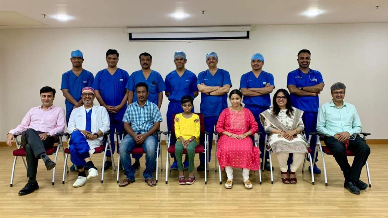 ಬೆಂಗಳೂರು: ಕಿಡ್ನಿ ವೈಫಲ್ಯದಿಂದ ಬಳಲುತ್ತಿದ್ದ ಬಾಲಕಿಗೆ ಕಿಡ್ನಿ ದಾನ ಮಾಡಿದ ತಾಯಿ ಬೆಂಗಳೂರು: ಕಿಡ್ನಿ ವೈಫಲ್ಯದಿಂದ ಬಳಲುತ್ತಿದ್ದ ಬಾಲಕಿಗೆ ಕಿಡ್ನಿ ದಾನ ಮಾಡಿದ ತಾಯಿ