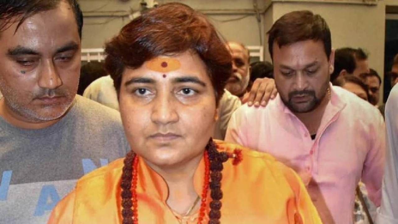 Pragya Singh Thakur: ಪ್ರಗ್ಯಾ ಸಿಂಗ್ ಠಾಕೂರ್​ಗೆ ಅಶ್ಲೀಲ ವಿಡಿಯೋ, ಮೆಸೇಜ್ ರವಾನೆ; ಇಬ್ಬರ ವಿರುದ್ಧ ಕೇಸ್ ದಾಖಲು