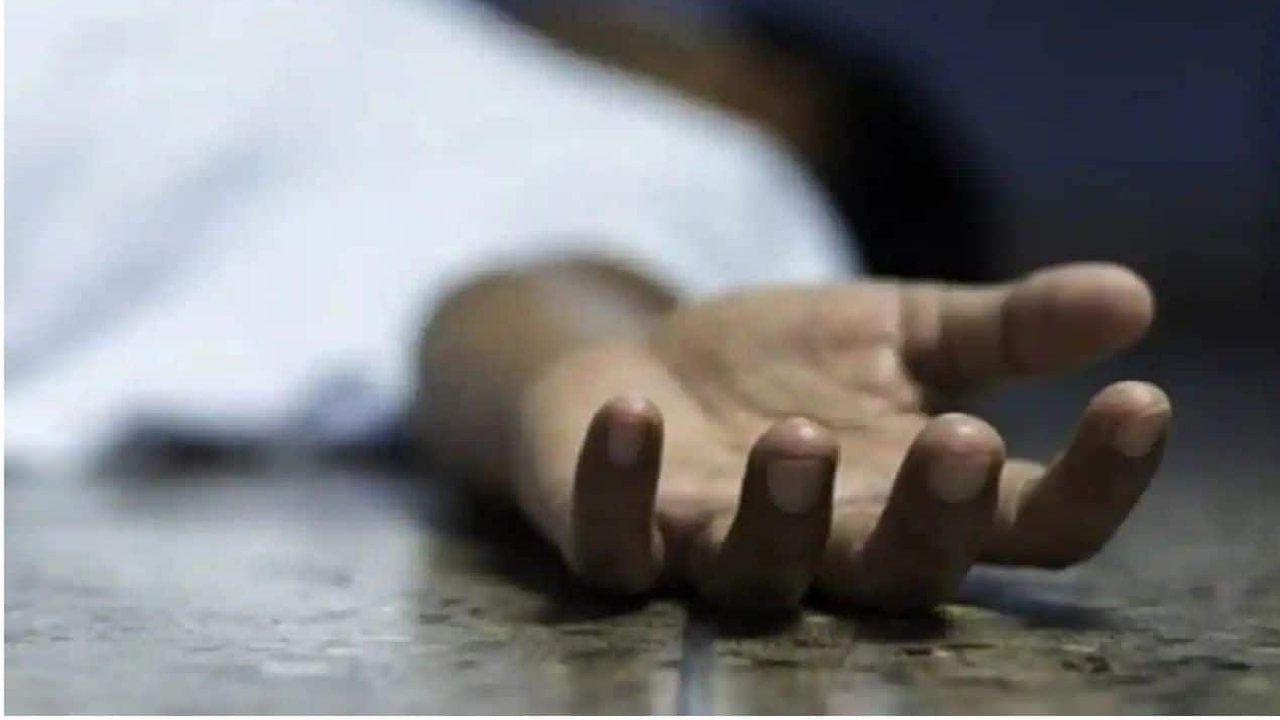 Shocking News: ಸೂಪರ್ ಹೀರೋ ಕಾಪಾಡುತ್ತಾನೆಂಬ ನಂಬಿಕೆಯಿಂದ ಟೆರೇಸ್ನಿಂದ ಕೆಳಗೆ ಜಿಗಿದು ಸಾವನ್ನಪ್ಪಿದ ಬಾಲಕ Shocking News: ಸೂಪರ್ ಹೀರೋ ಕಾಪಾಡುತ್ತಾನೆಂಬ ನಂಬಿಕೆಯಿಂದ ಟೆರೇಸ್ನಿಂದ ಕೆಳಗೆ ಜಿಗಿದು ಸಾವನ್ನಪ್ಪಿದ ಬಾಲಕ