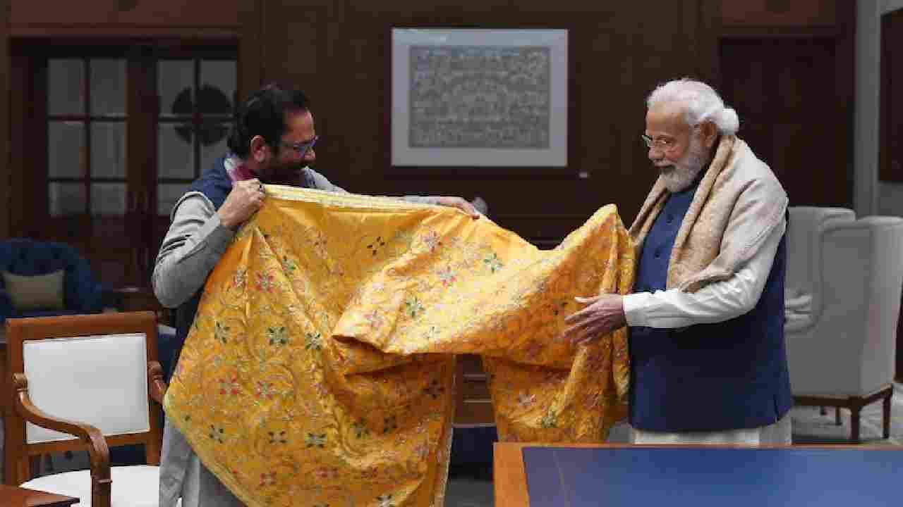 ಖ್ವಾಜಾ ಮೊಯಿನುದ್ದೀನ್ ಚಿಸ್ತಿ ಉರುಸ್ಗೆ ಸಚಿವ ಮುಖ್ತರ್ ಅಬ್ಬಾಸ್ ನಖ್ವಿ ಮೂಲಕ ಚಾದರ್ ಕಳಿಸಿಕೊಟ್ಟ ಪ್ರಧಾನಿ ಮೋದಿ ಖ್ವಾಜಾ ಮೊಯಿನುದ್ದೀನ್ ಚಿಸ್ತಿ ಉರುಸ್ಗೆ ಸಚಿವ ಮುಖ್ತರ್ ಅಬ್ಬಾಸ್ ನಖ್ವಿ ಮೂಲಕ ಚಾದರ್ ಕಳಿಸಿಕೊಟ್ಟ ಪ್ರಧಾನಿ ಮೋದಿ