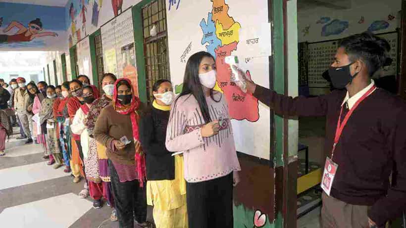 Punjab, UP Assembly Election 2022 Voting Live Updates: ಪಂಜಾಬ್-ಉತ್ತರ ಪ್ರದೇಶ ಚುನಾವಣೆ; ಪಂಜಾಬ್ನಲ್ಲಿ ಸಂಜೆ 5ಗಂಟೆವರೆಗೆ ಶೇ.63.44ರಷ್ಟು ಮತ ಚಲಾವಣೆ