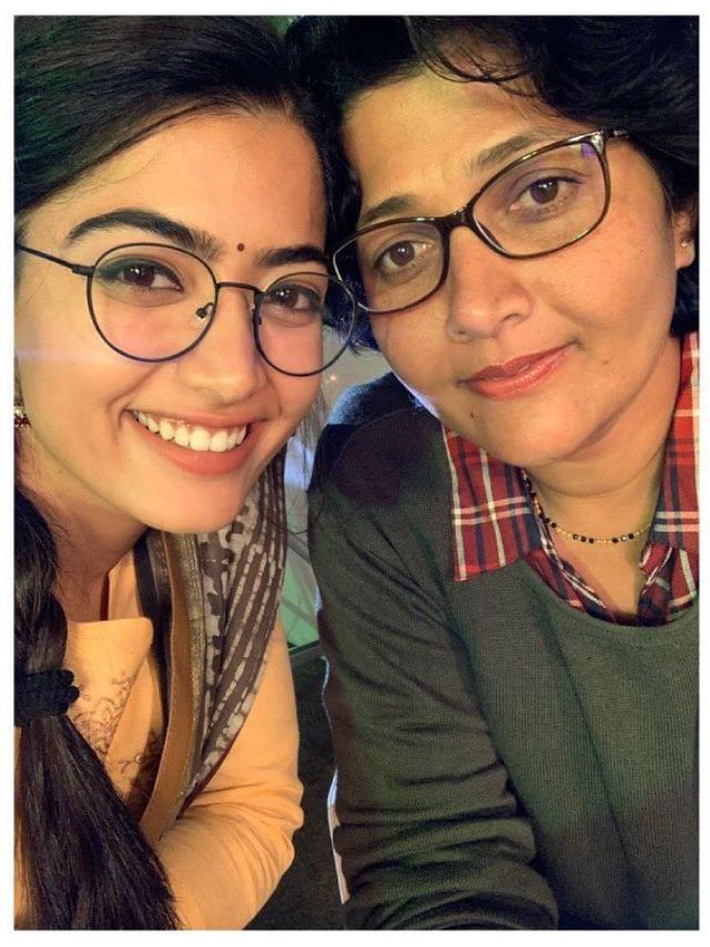 Rashmika Mandanna Selfie 2